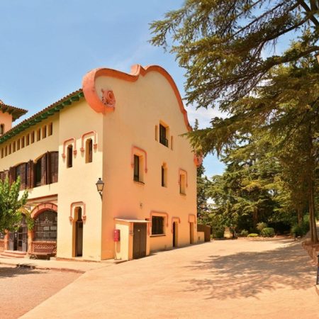 Casa-de-colònies-La-Llobeta-1